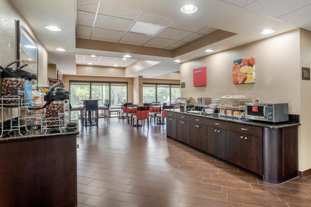 Comfort Suites Tallahassee Capitol - University Area Bagian luar foto