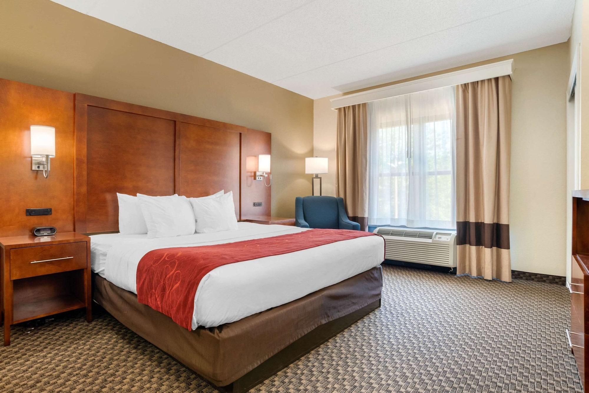 Comfort Suites Tallahassee Capitol - University Area Bagian luar foto