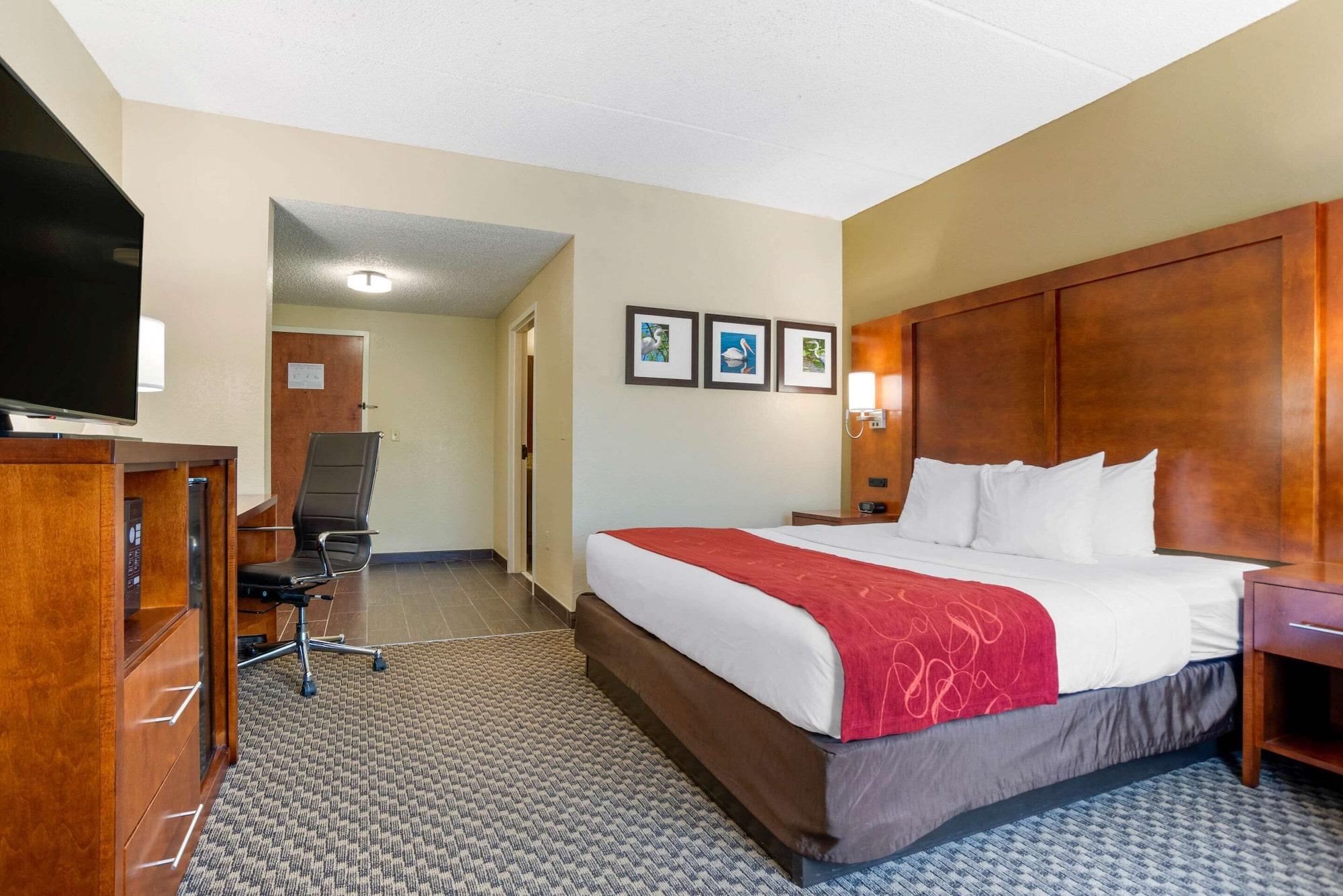 Comfort Suites Tallahassee Capitol - University Area Bagian luar foto