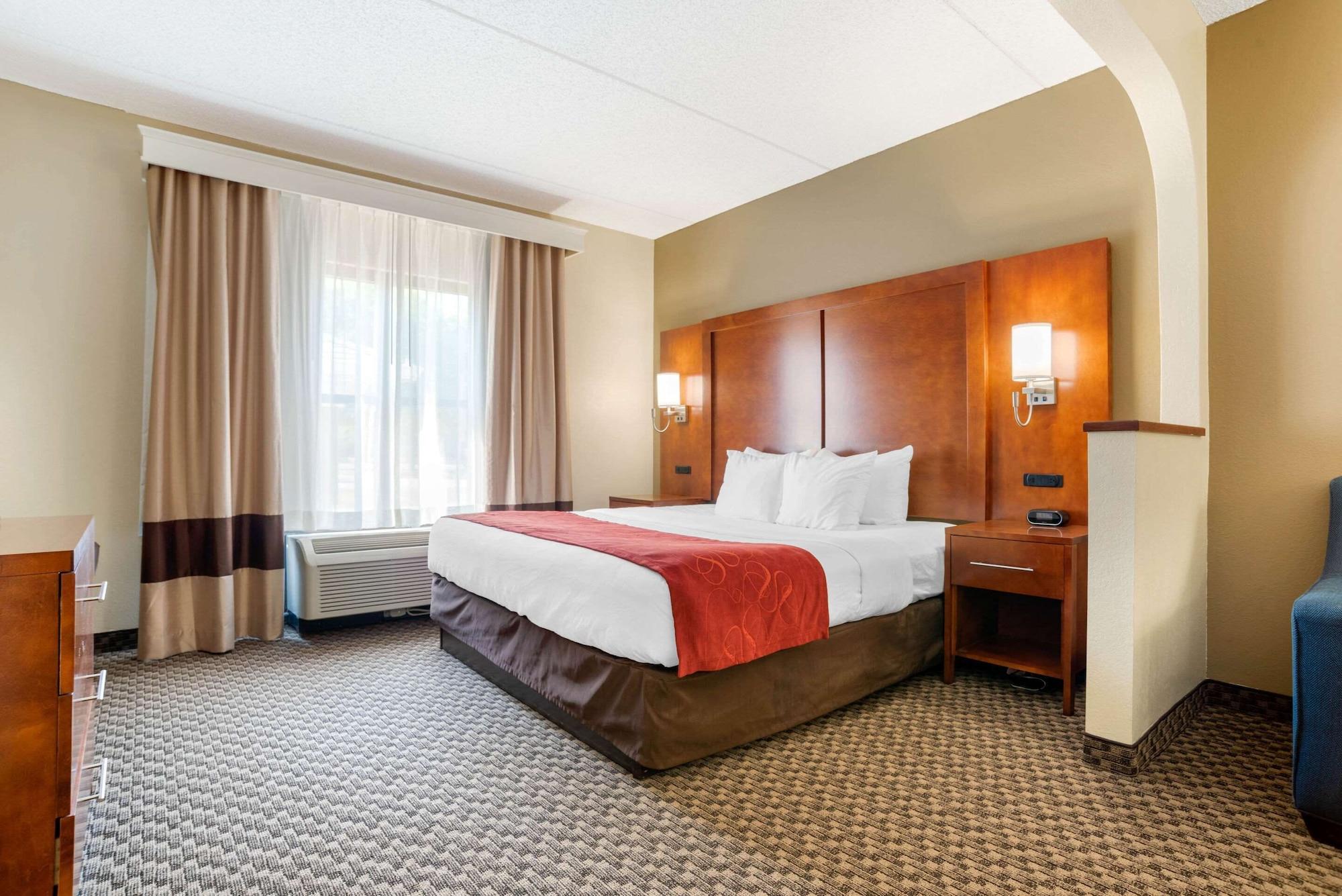 Comfort Suites Tallahassee Capitol - University Area Bagian luar foto