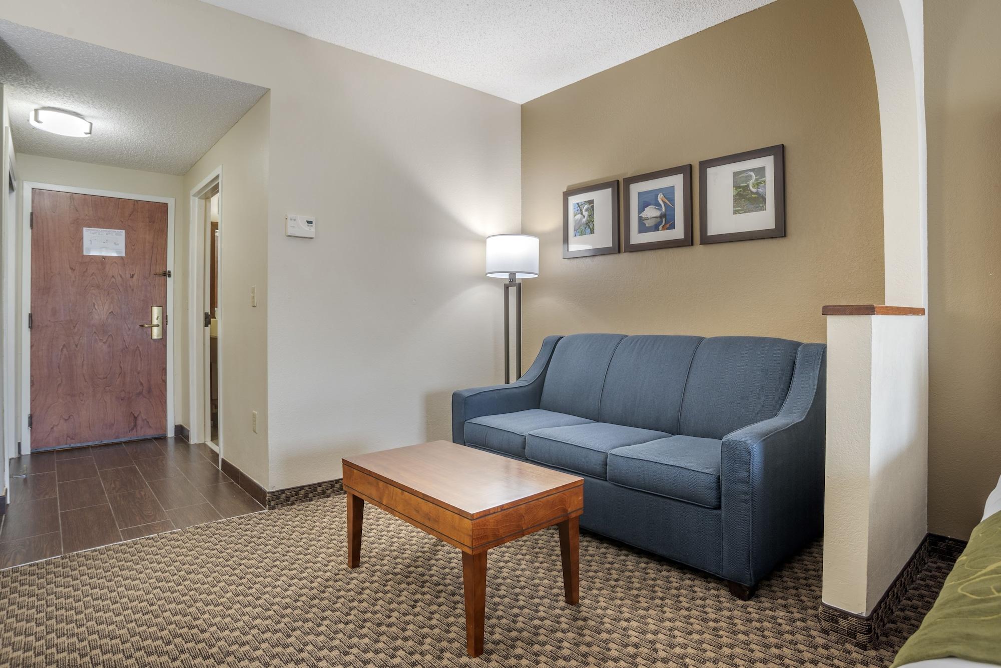 Comfort Suites Tallahassee Capitol - University Area Bagian luar foto