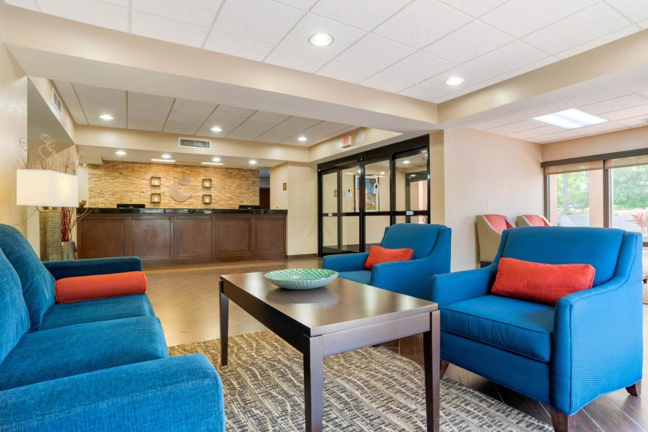 Comfort Suites Tallahassee Capitol - University Area Bagian luar foto