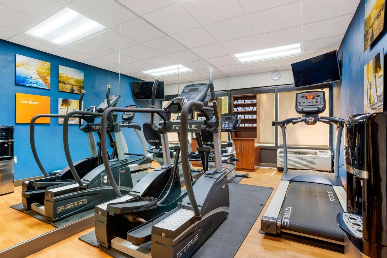 Comfort Suites Tallahassee Capitol - University Area Bagian luar foto